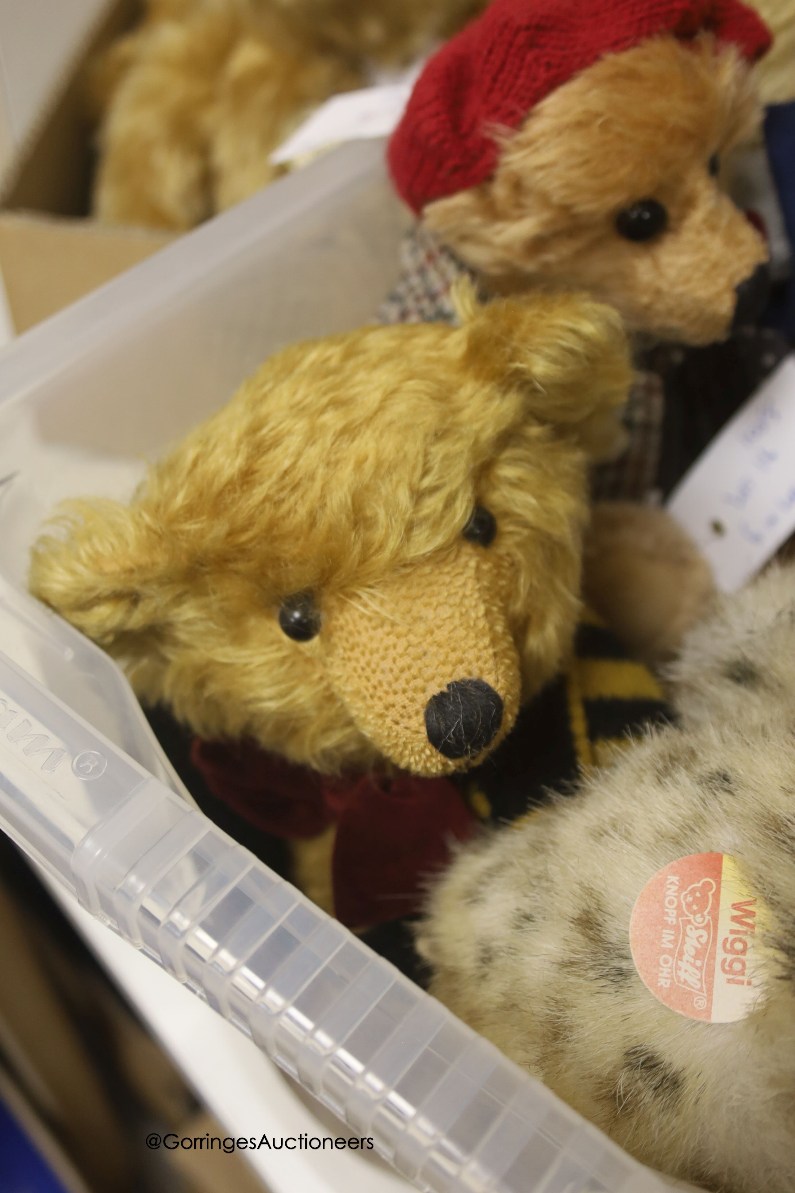 A Deans Jo Greeno bear with Deans limited edition bears; Boyds rabbit and an American comic cat, musical rag time bear and a Steiff Wiggi owl